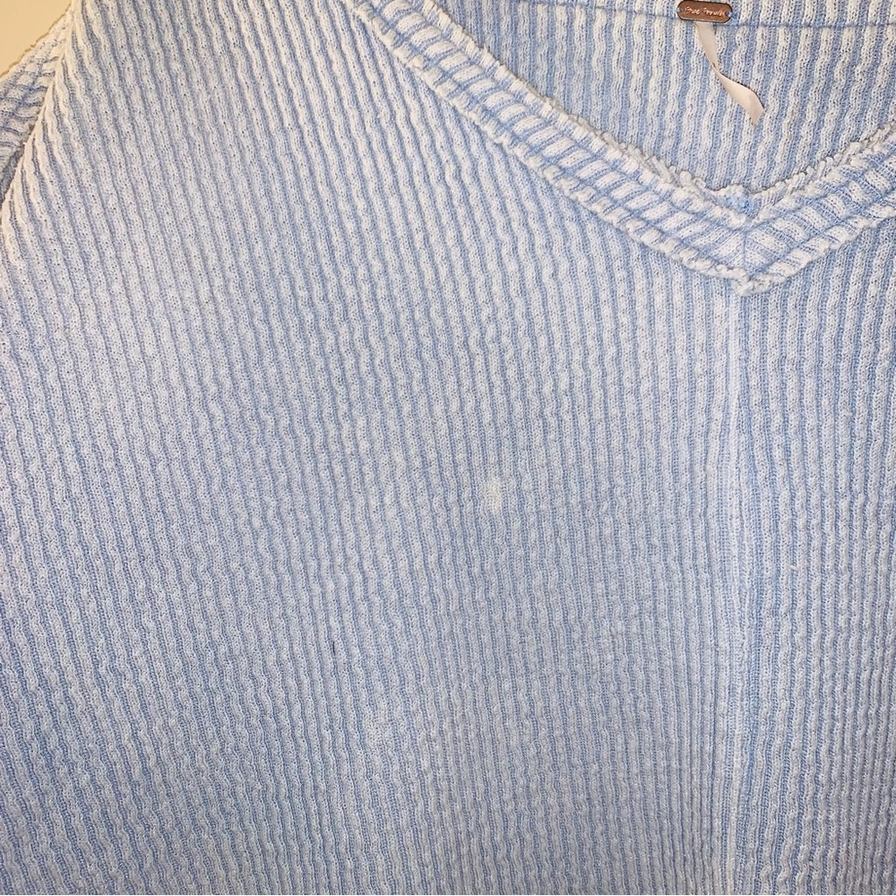 Free people Easy V sweatshirt Light Blue - Picture 3 of 6